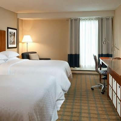 Four Points By Sheraton & Conference Centre Gatineau-ottawa Hotel 4*