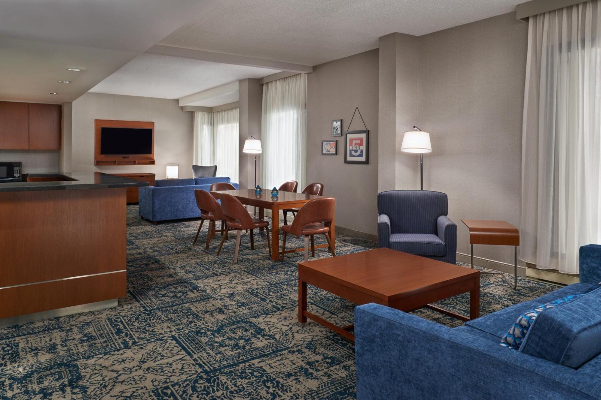 Hotel Four Points By Sheraton & Conference Centre Gatineau-ottawa